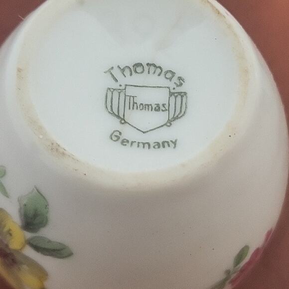 VINTAGE Mini Floral Salt and Pepper Shakers Thomas Germany 892 - Picture 5 of 7